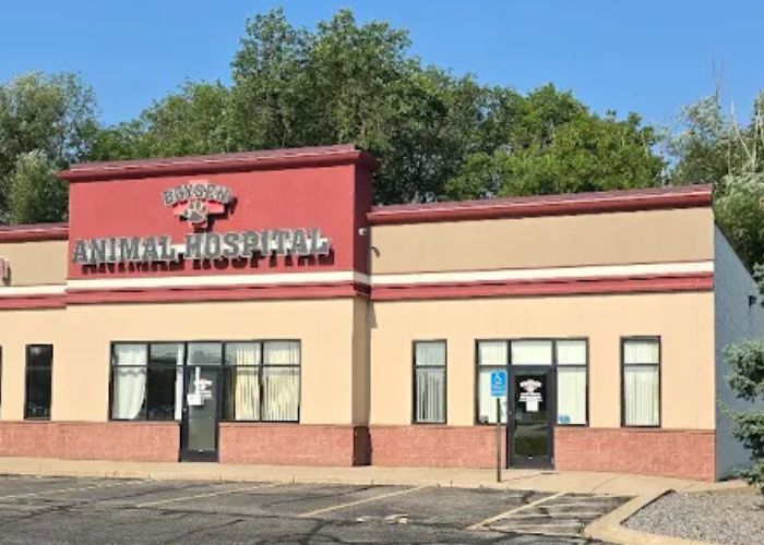 Boysen Animal Hospital front side
